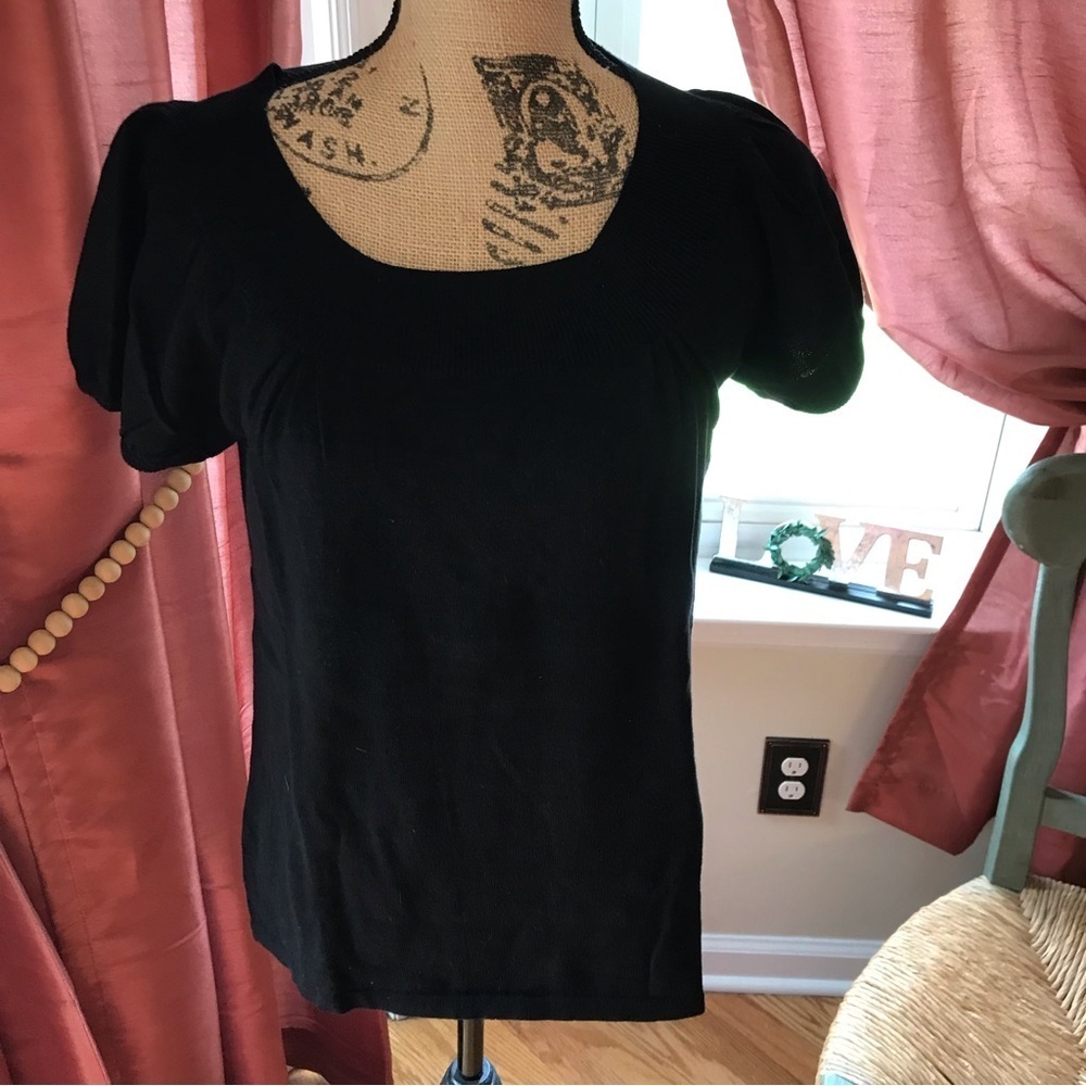 ▪️ESCAPADE Short Sleeve Sweater